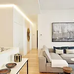 Апартаменты Trendy Chic - Checkinhome *